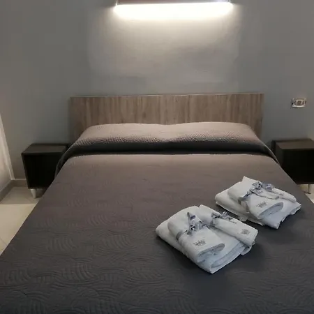 Regina Del Porto Bed & Breakfast *