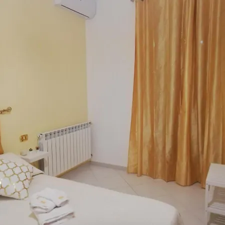 Regina Del Porto Bed & Breakfast *