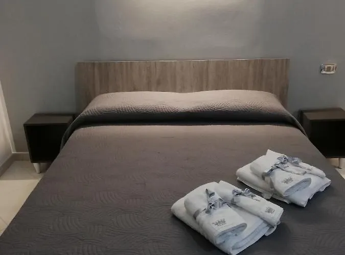 Regina Del Porto Couette-café 4*